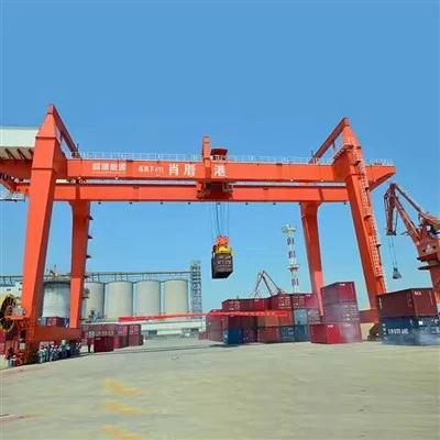 Ship Shore Harbor konteyner ko'tarish krani
